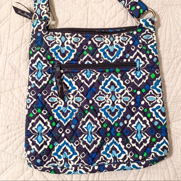Vera Bradley Hipster - Picture 3 of 4